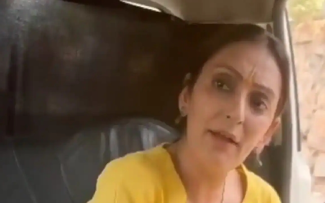 Video Of Woman Abusing Uber Driver After Cab Breakdown Divides Internet - News Karnataka