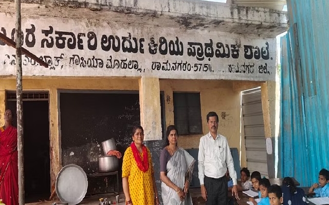 School shifted from shed to room due to building condition - News Karnataka