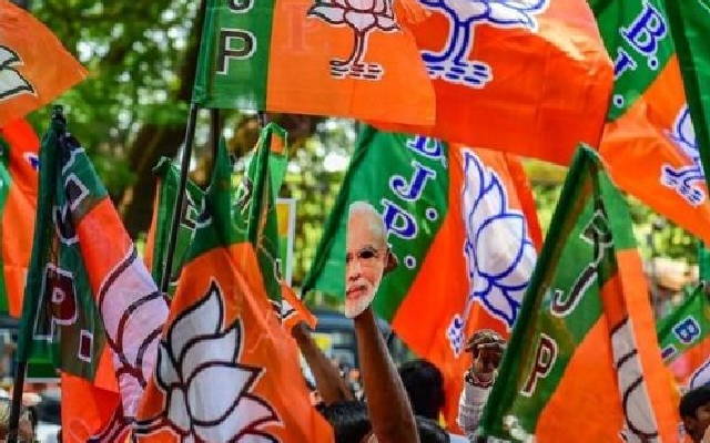 BJP ahead in 11 seats in Karnataka as postal ballots taken up for counting - News Karnataka