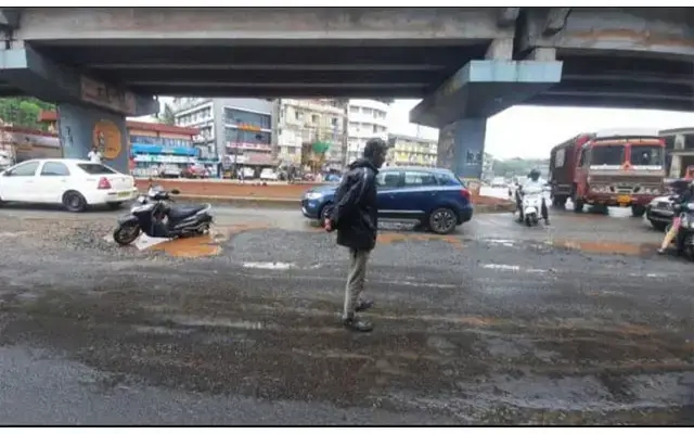 Concerns Rise Over Pothole Hazards Amid Monsoon in Mangaluru - News Karnataka