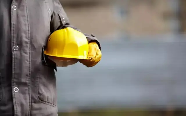 Udupi District Commissioner Emphasizes Safety for Construction Workers - News Karnataka