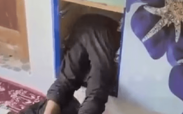 4 terrorists had been hiding in ‘bunker’ behind a wardrobe, video surfaces - News Karnataka