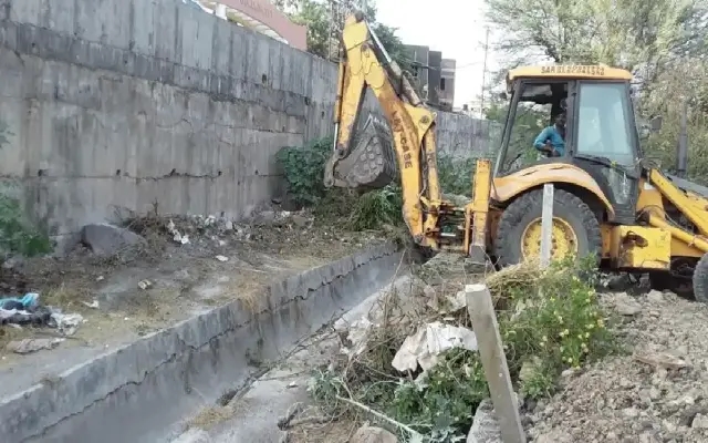 Tragic Incident: Food Delivery Worker Drowns in Bengaluru Drain - News Karnataka