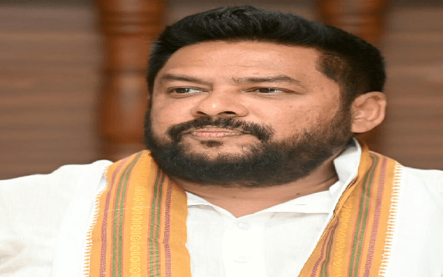 B. Nagendra and MLA Basanagowda Daddal summoned by SIT in ₹94.97 crore scam - News Karnataka