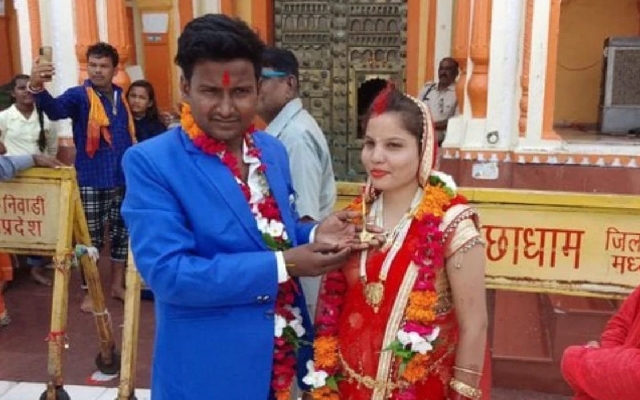 Woman Leaves Husband After Becoming Lekhpal: A Tale of a Marriage Gone Sour - News Karnataka