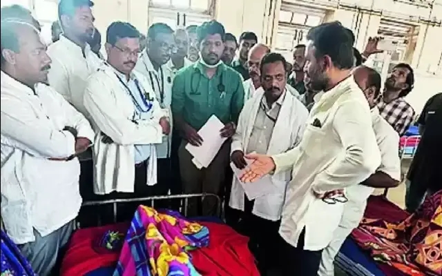 Santosh Lad Visits Dharwad Hospital to Address Dengue Issues - News Karnataka