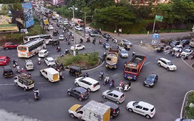 Heavy Rains Cause Traffic Chaos Near Nanthoor Circle on NH 66 - News Karnataka