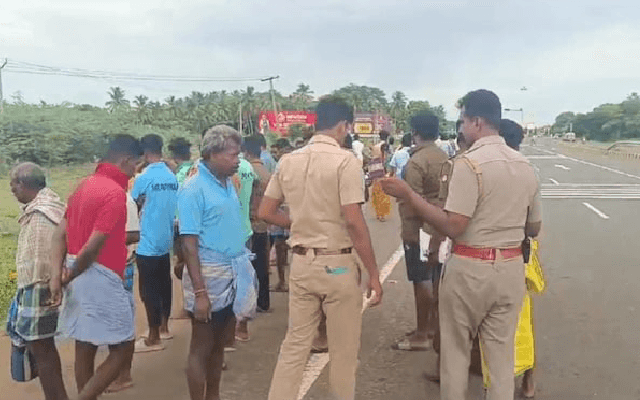 4 padayatra pilgrims die in Tamil Nadu road accident - News Karnataka
