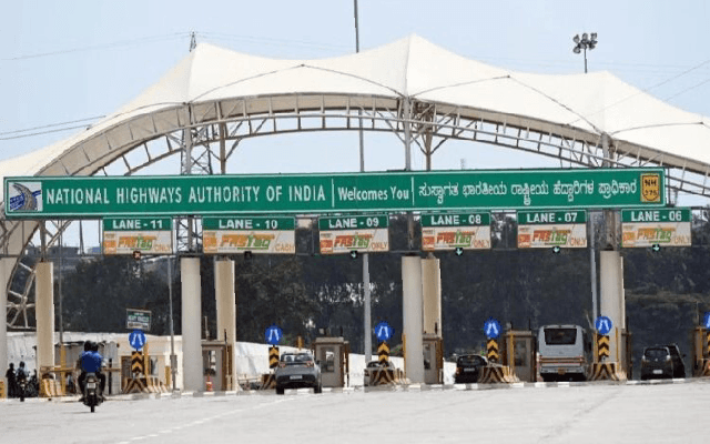 Pay double charges if FASTag not stuck on front windshield - News Karnataka
