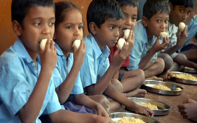 Karnataka Govt to Introduce Eggs in Midday Meals Six Days a Week - News Karnataka