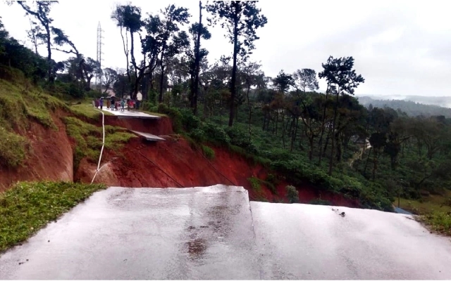Road Washed Away, Villagers Blame Yettinahole Project - News Karnataka
