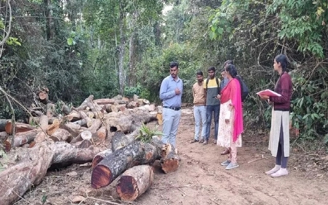 Prathap Simha Criticizes Forest Officials for Tribal Involvement in Conservation - News Karnataka