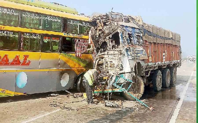 Two Buses Collide in Indrali, Multiple Injured - News Karnataka