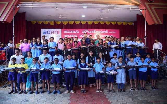 Adani Foundation Distributes Rs 60 Lakh in School Kits to 6800 Students - News Karnataka