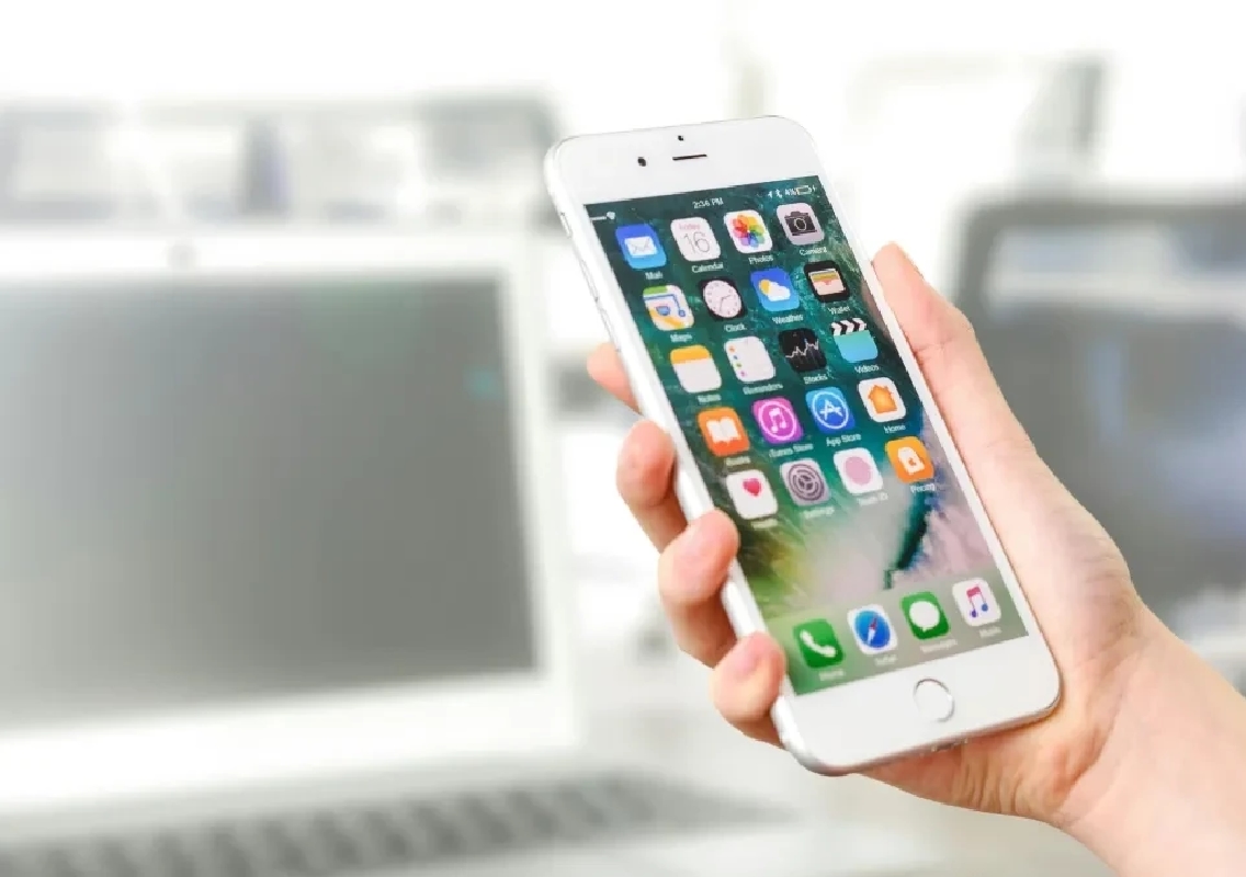 Central Government Flags Serious Security Flaws in Apple Devices - News Karnataka