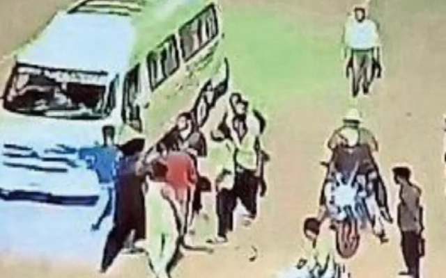 Tollway Staffer Killed in Bengaluru After Speeding Pickup Hits Tow Crew - News Karnataka