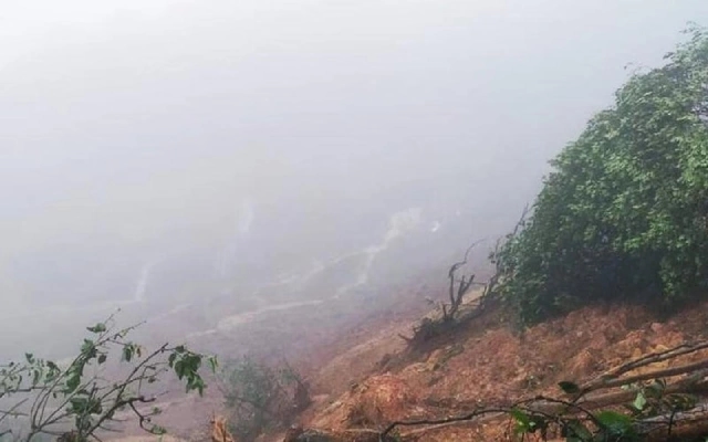 Severe Landslide and Flood Warning Issued for Kodagu District - News Karnataka