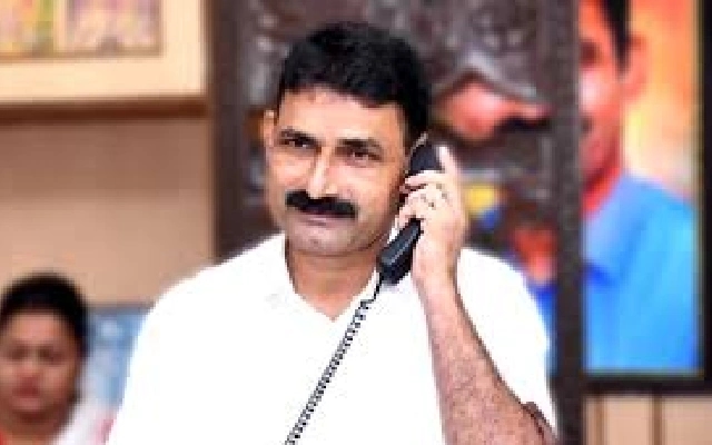 Mayor Orders Timely Restoration of Roads Dug Up for Jalasiri Water Project - News Karnataka