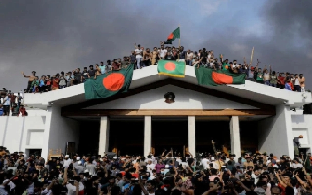 Mangalore University Supports Bangladeshi Students Amid Political Crisis - News Karnataka