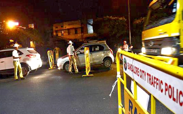 Crackdown on Defective Number Plates: City Traffic Police Register 634 Cases in August - News Karnataka