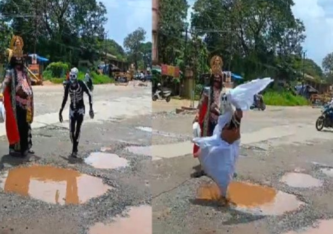 Udupi Residents Stage Unique Protest Against Potholes on Krishna Janmashtami - News Karnataka