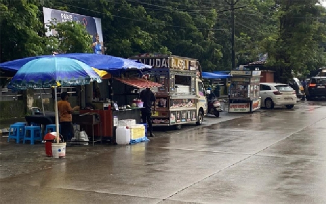 Mangaluru's Operation Tiger Targets Illegal Vendors; New Vending Zones Planned - News Karnataka