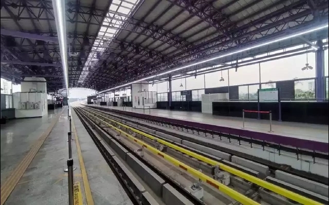 Bengaluru MPs Experience Peak Hour Metro Ride to Address Commuter Issues - News Karnataka
