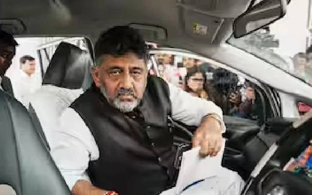 Karnataka Deputy CM Issues Ultimatum on Bengaluru Potholes - News Karnataka