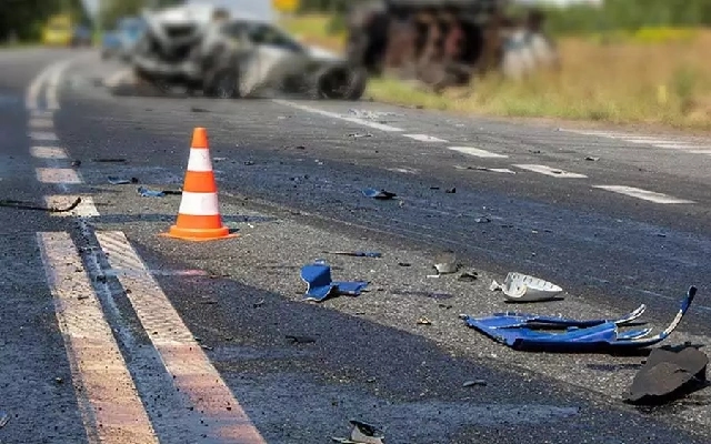 Tragic Road Accident on Ballari Road Claims Lives of Three Students - News Karnataka