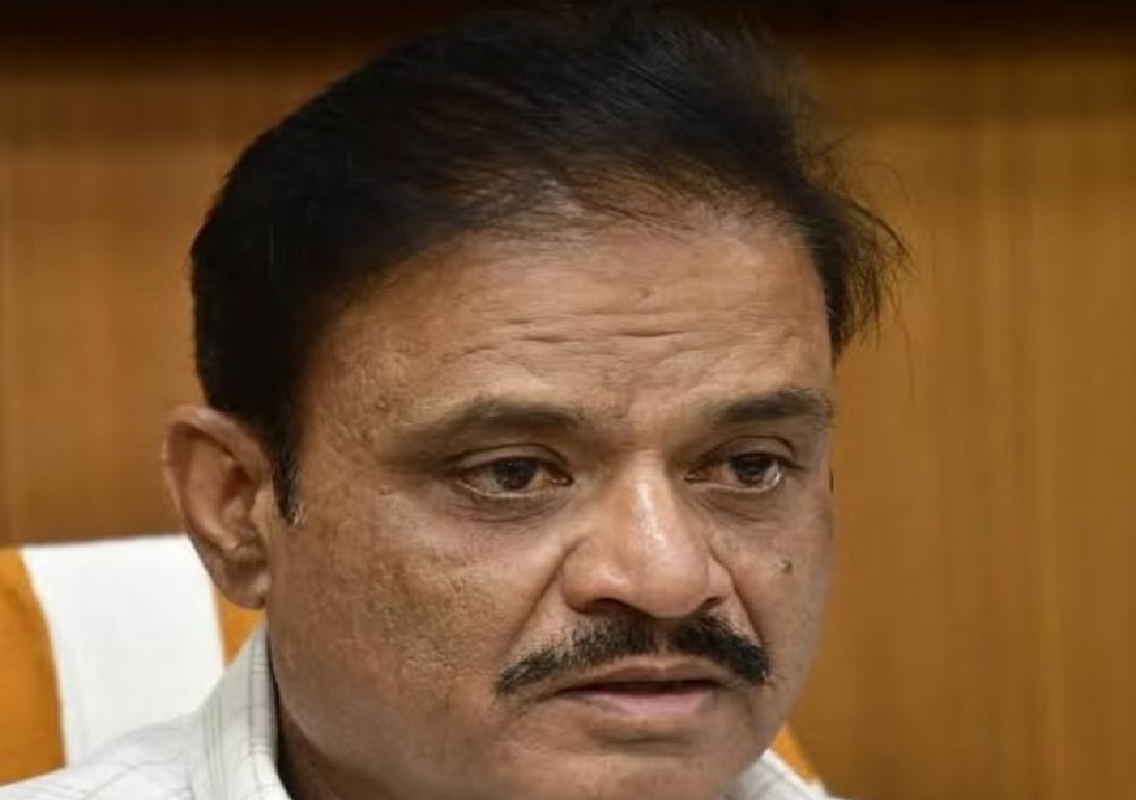 BJP MLA Munirathna Booked for Alleged Extortion and Caste Abuse - News Karnataka