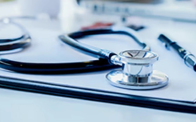 Karnataka Faces Severe Doctor Shortage in Government Hospitals - News Karnataka