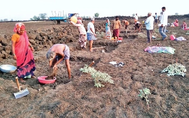 Gadag Villages Struggle with Migration and Employment Challenges - News Karnataka