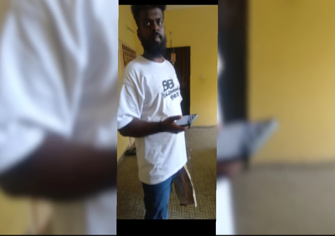 Bengaluru Resident Foils Scam by Recording Fake Flipkart Delivery Agent - News Karnataka