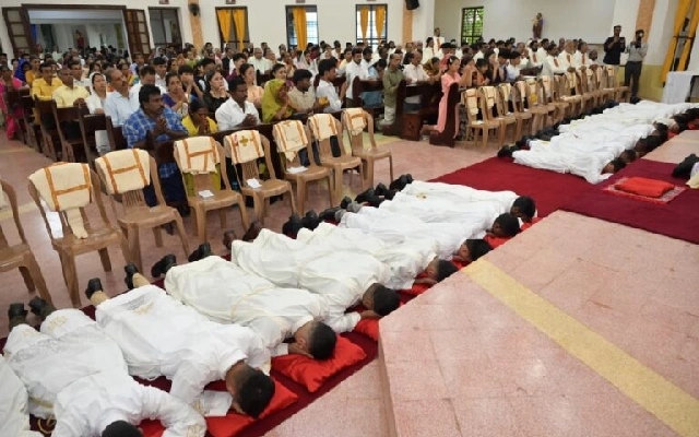 23 Seminarians Ordained as Deacons at St Joseph’s Interdiocesan Seminary, Mangalore - News Karnataka