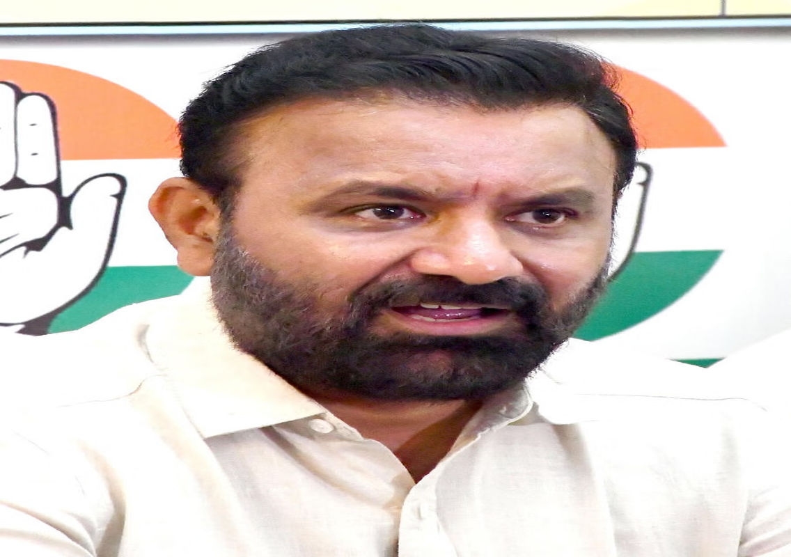 Karnataka Minister Defends CM's Wife Over Allegedly Illegally Allotted Sites - News Karnataka