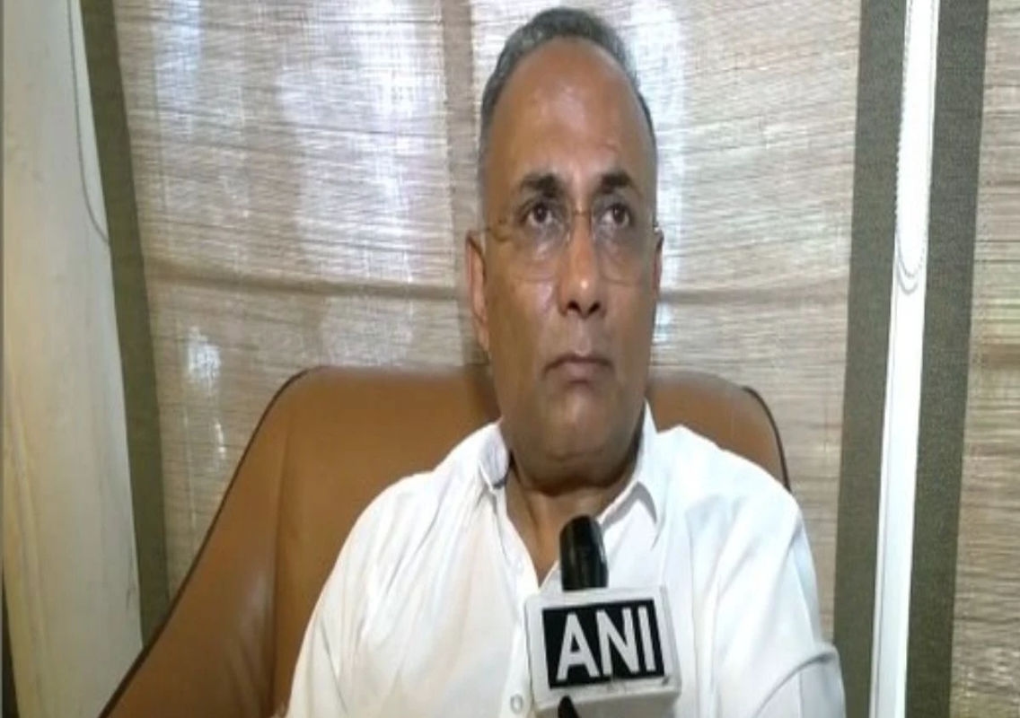 Complaint Filed Against Karnataka Health Minister Over Remarks on Veer Savarkar - News Karnataka