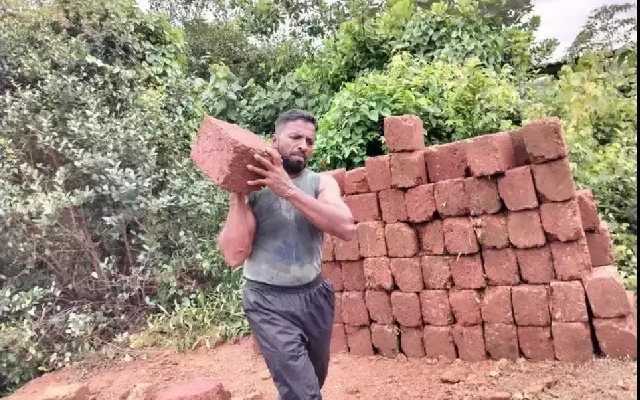 Mangaluru's Samaritan: Ambulance Driver's Mission to Build 35 Homes for the Needy - News Karnataka