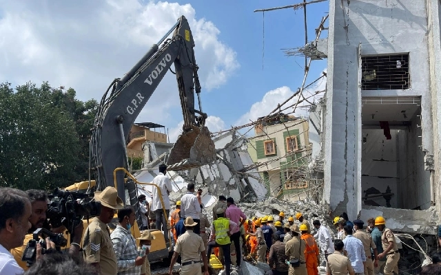 Bengaluru Building Collapse: Survivor Recounts Horrific Experience, Authorities Arrest Suspects - News Karnataka