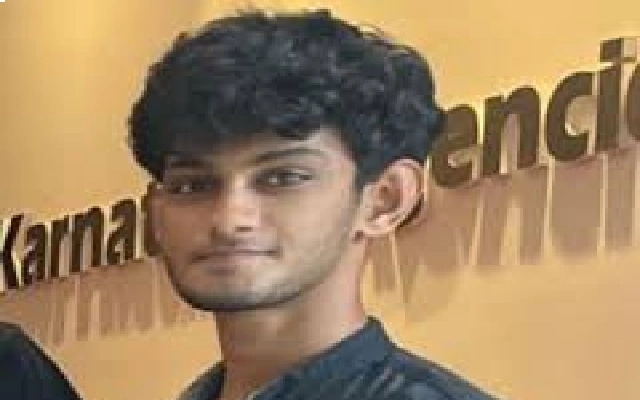 Youth Swept Away While Swimming at Mukka Red Rock Beach - News Karnataka