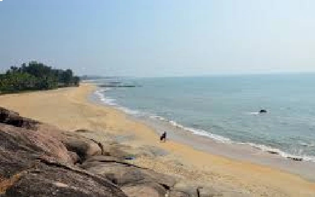 Karnataka to Boost Beach Tourism with Shacks and Alcohol Permits - News Karnataka
