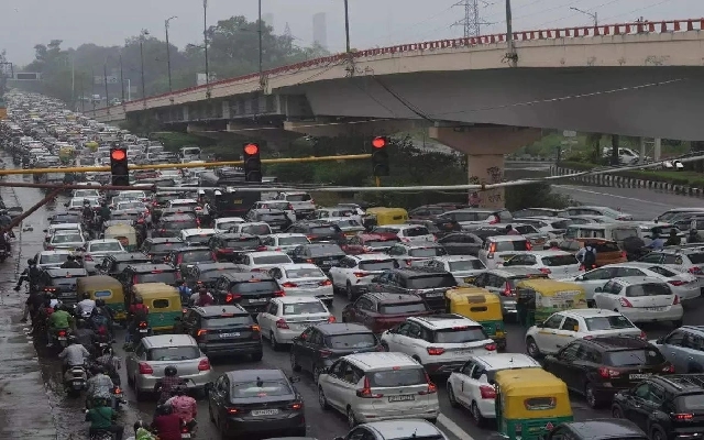 Bengaluru Commuter’s Four-Hour Traffic Ordeal Sparks Viral Discussion on City’s Congestion Woes - News Karnataka
