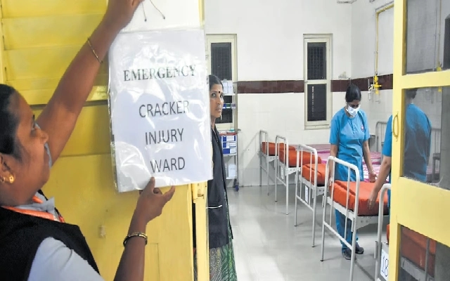 Bengaluru Hospitals Boost Emergency Preparations for Deepavali Firecracker Injuries - News Karnataka