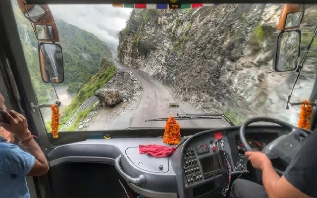 Fatal Crash in Kadegoli Sparks Outcry Over Reckless Bus Driving - News Karnataka