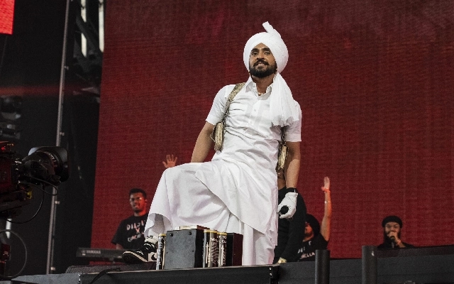 Diljit Dosanjh Sets the Stage for Dil-Luminati Concert in Hyderabad - News Karnataka