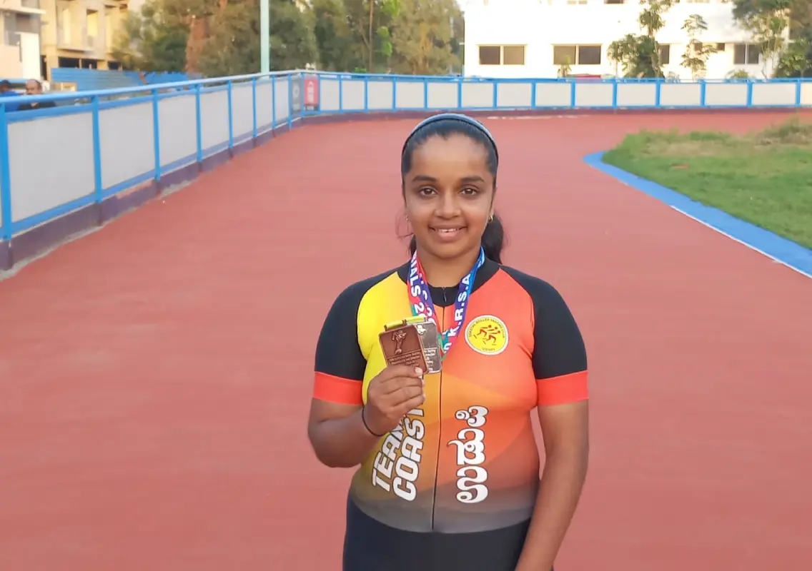 NITTE student Zaneta wins medals in state-level skating competition - News Karnataka