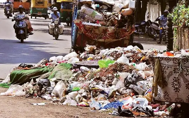Bengaluru’s Waste Management Overhaul: Concerns Over Monopoly and Efficiency - News Karnataka