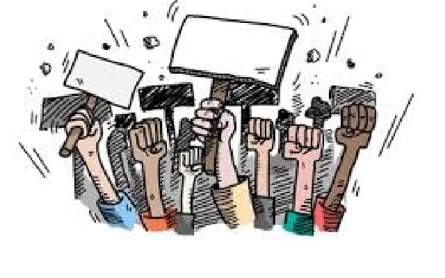 Protestors Demand Justice for Pothole Victims, Call for Police Commissioner’s Removal - News Karnataka