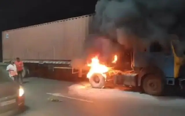 Container Fire Near Mulki Promptly Contained, No Casualties Reported - News Karnataka