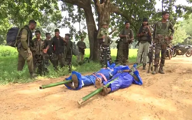 Naxalites kill man in Bijapur on suspicion of being police informer - News Karnataka
