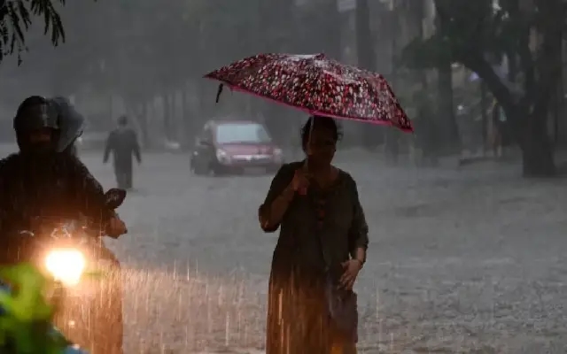 Cyclone Fengal Brings Rainy Days to Karnataka - News Karnataka